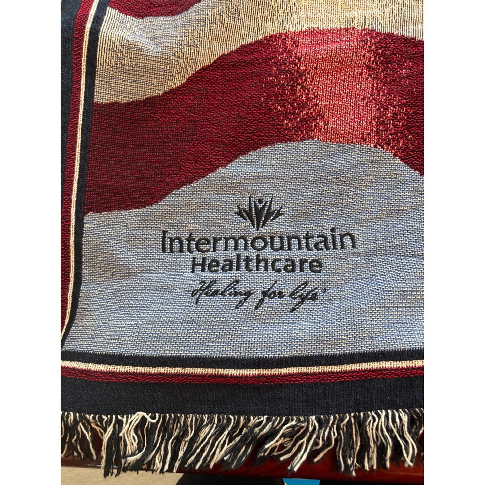 USA Waving Flag Woven Throw Blanket 50x70" | Made in USA | America 250 Patriotic - Picture 4 of 6